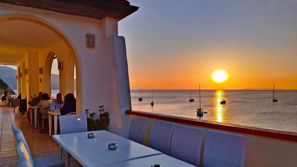 Hotel Scoglio Bianco Portoferraio Ngoại thất bức ảnh